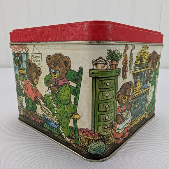 Vintage Metal Tin Square Bears Cooking in Kitchen Baking Holiday Container - Picture 1 of 9
